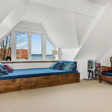 Stunning In Holbk With Wifi And 4 Bedrooms Feriehus *